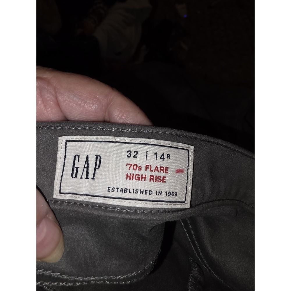 Womens Gap Jeans size 14R . 70s Flare, High Rise, Soft. Casual 17"-19" 11 1/2"